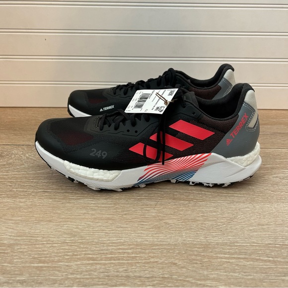 NEW Adidas Outdoor Terrex Agravic Ultra Womens - Picture 9 of 11